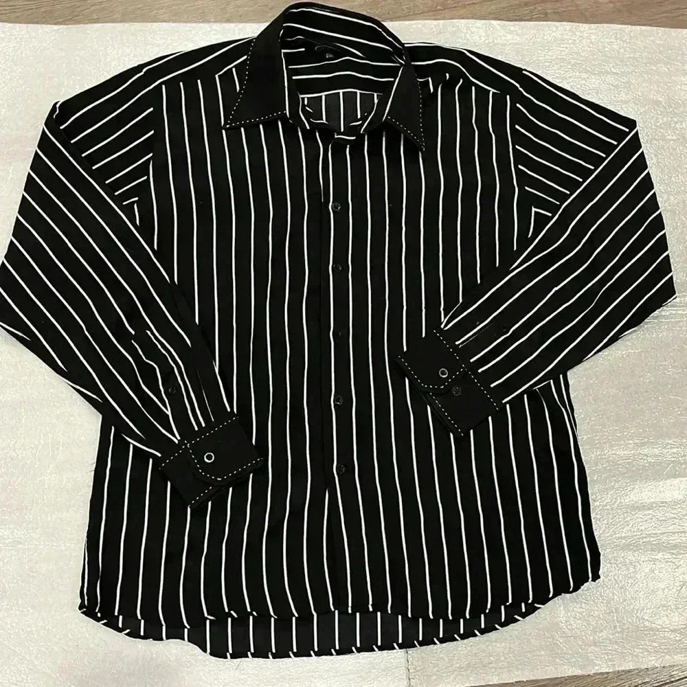 ❤️2/$50❤️[L]Bruttini White Strips  Black Casual Dress Shirt